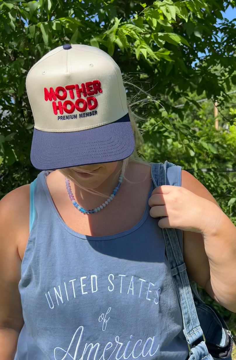 Motherhood premium member trucker hat