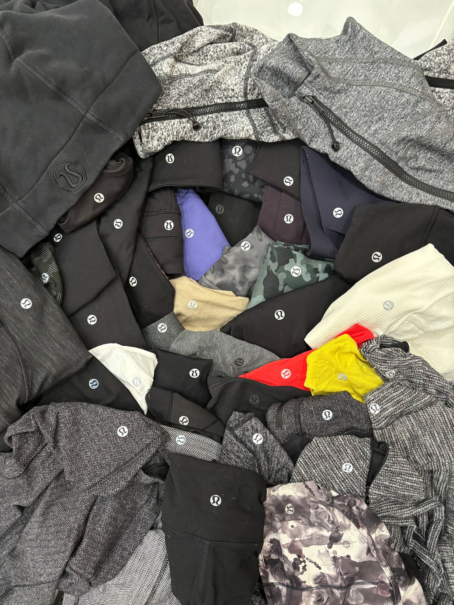 LULULEMON LEGGINGS RESELLER MYSTERY BUNDLE