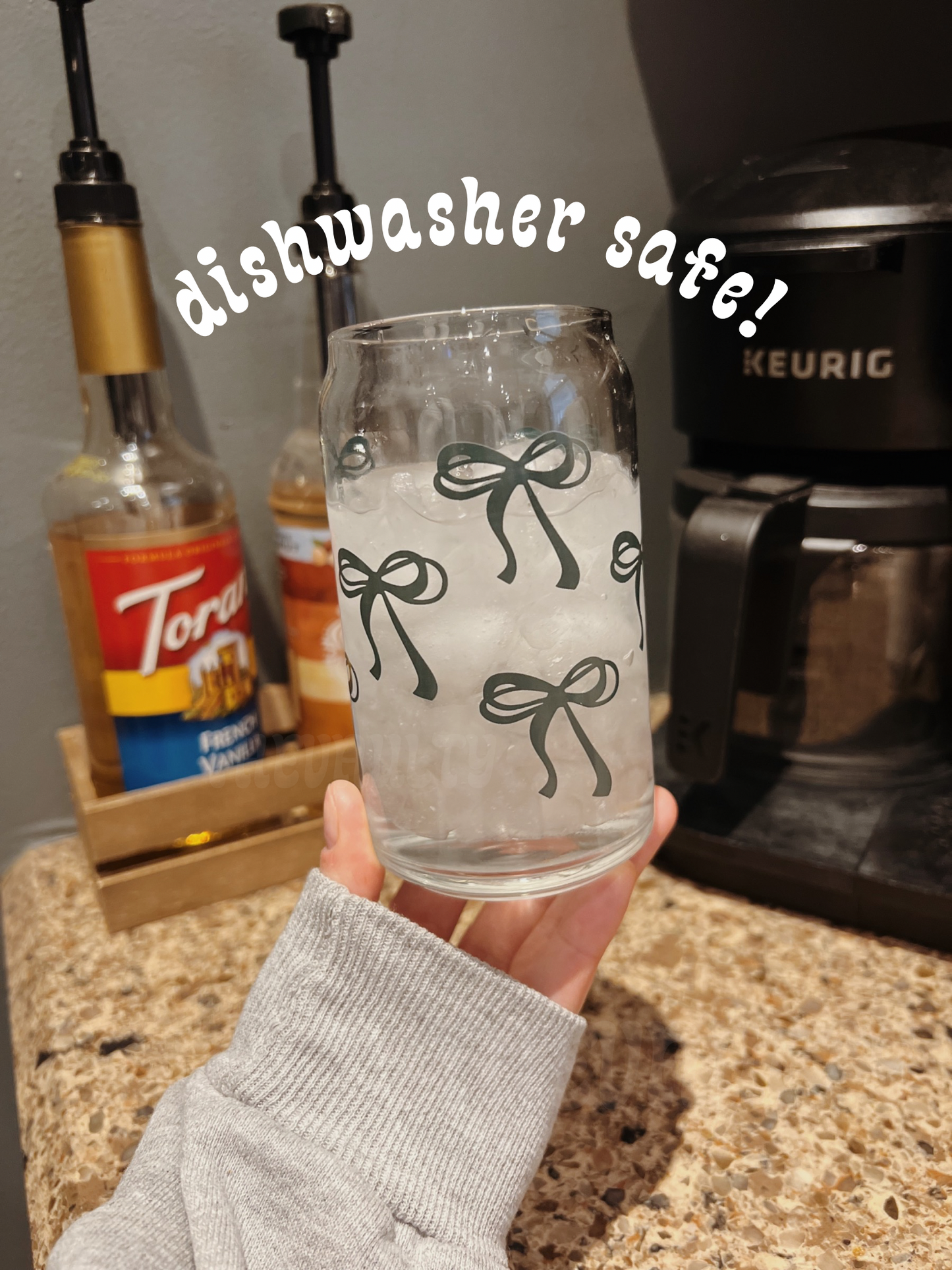 Green Bow 16 oz Glass Can Cup