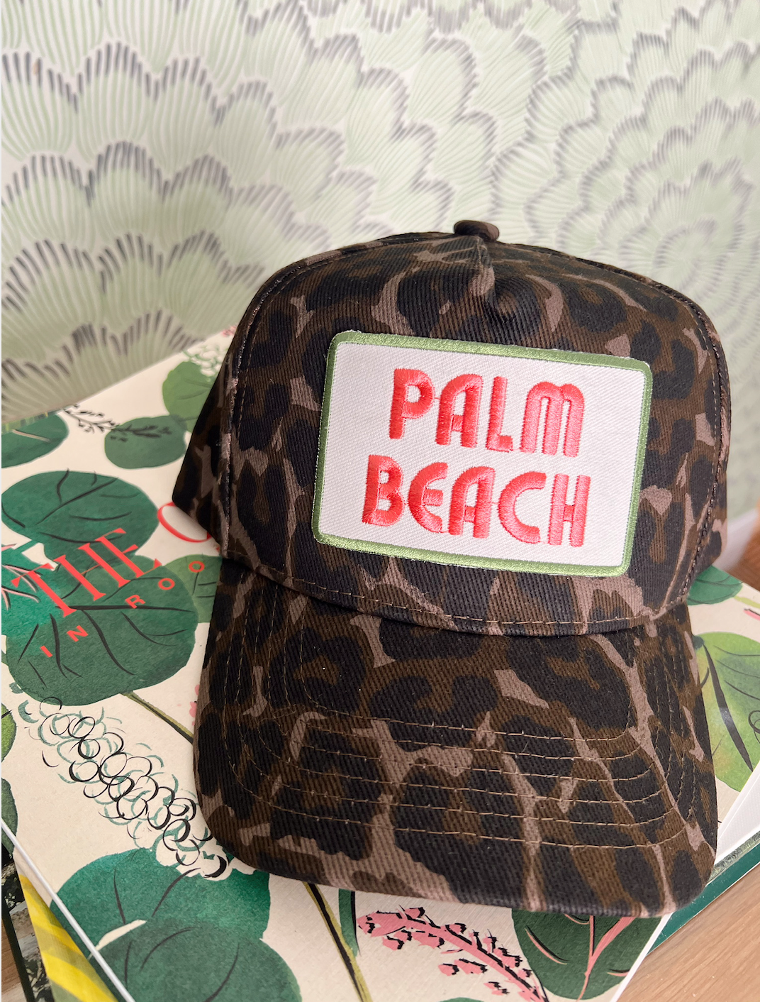 Palm Beach - Leopard Vintage Trucker