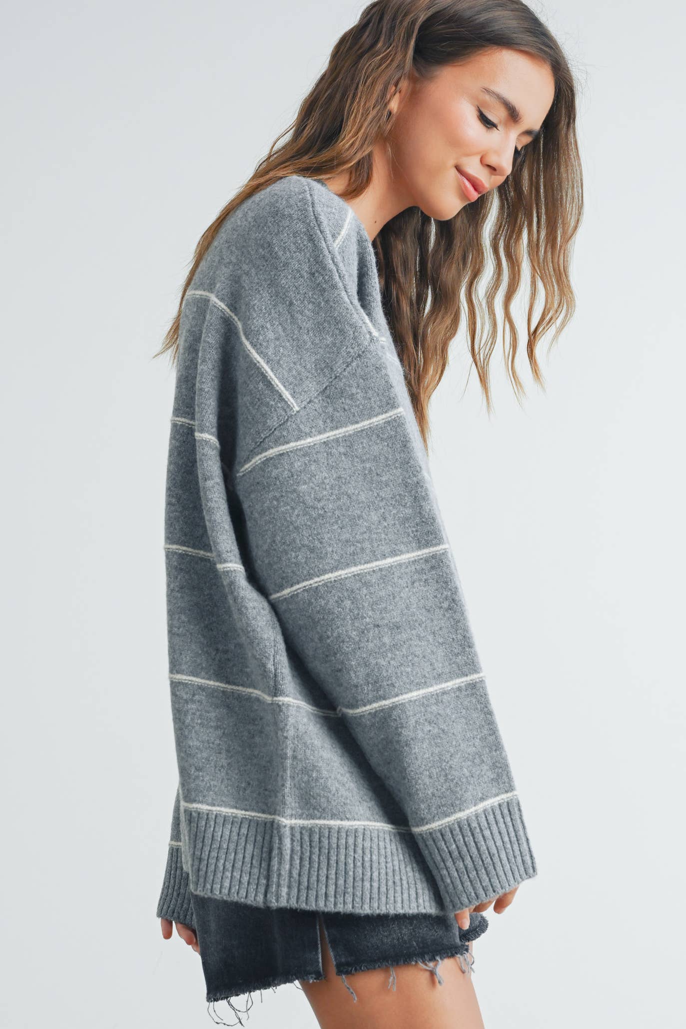 STRIPED PATTERN DROP SHOULDER SWEATER