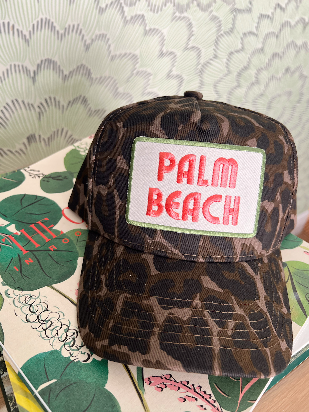 Palm Beach - Leopard Vintage Trucker