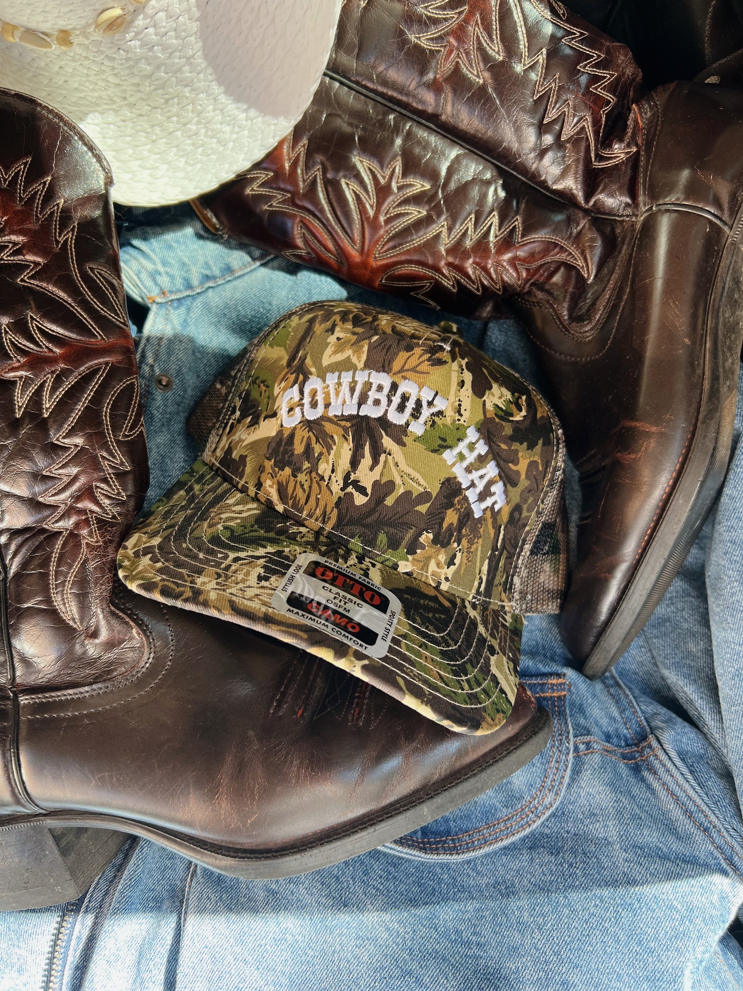 Cowboy Hat Vintage Trucker Hat - Camo