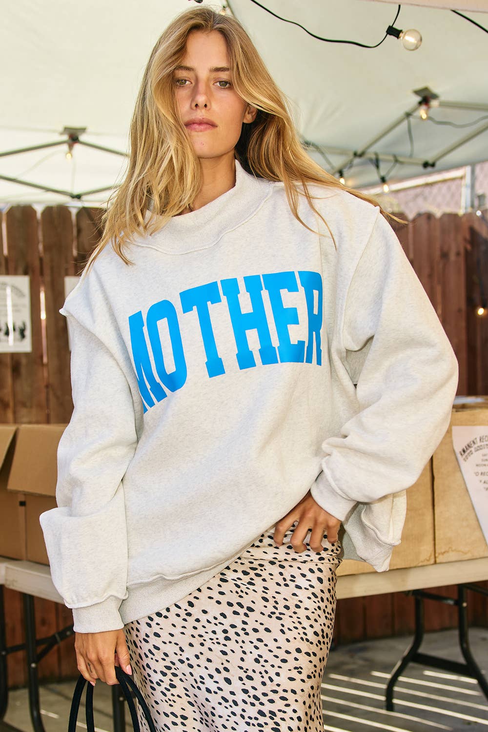 IT2594-MOTHER | 'MOTHER & COOL MOM' Reversible Sweatshirt: SKY BLUE / S/M