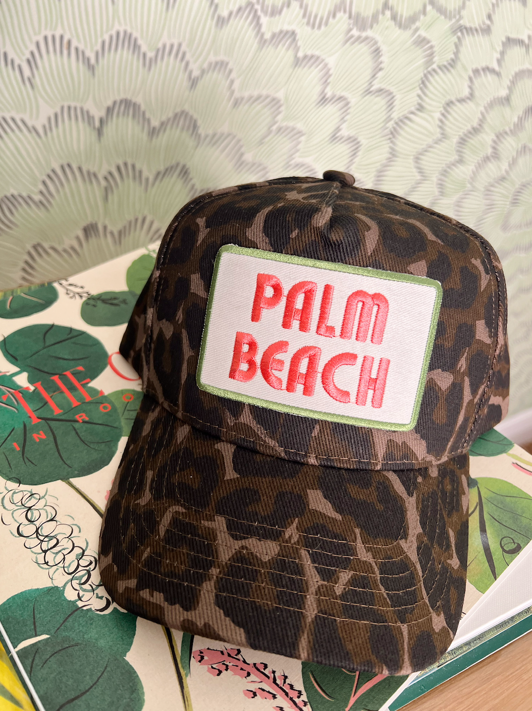 Palm Beach - Leopard Vintage Trucker