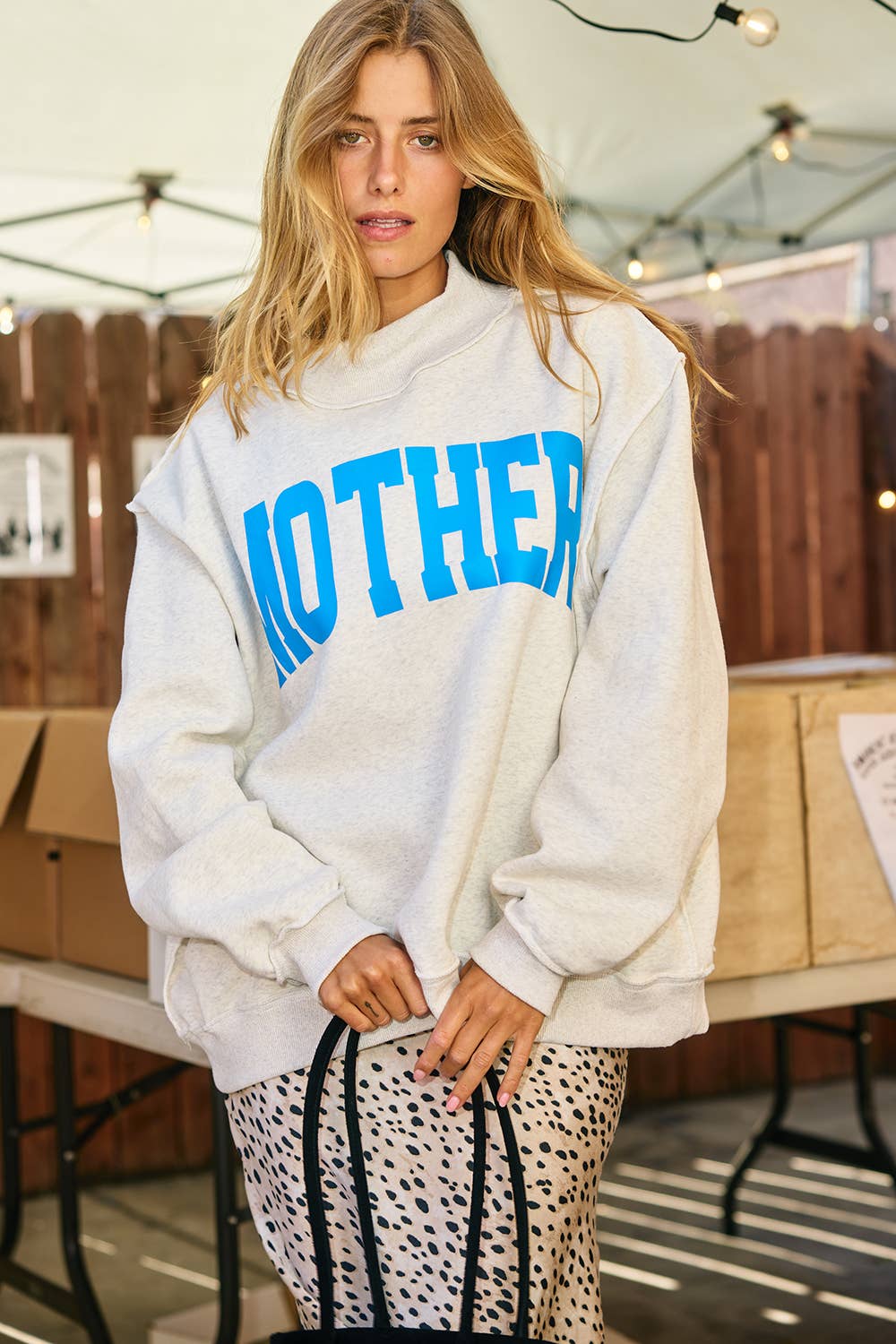 IT2594-MOTHER | 'MOTHER & COOL MOM' Reversible Sweatshirt: SKY BLUE / S/M